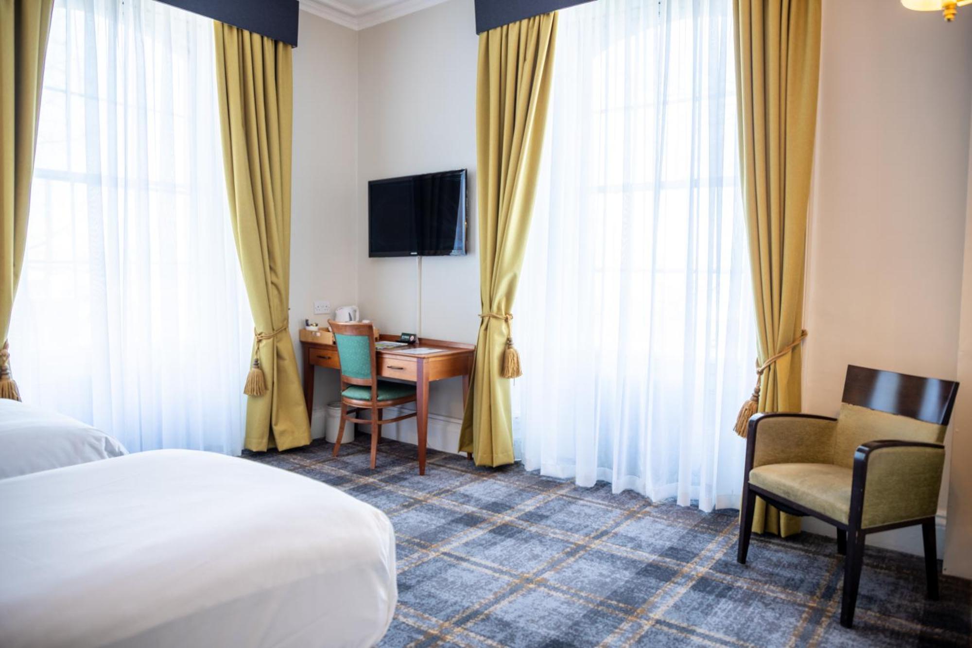 Arnos Manor Hotel
